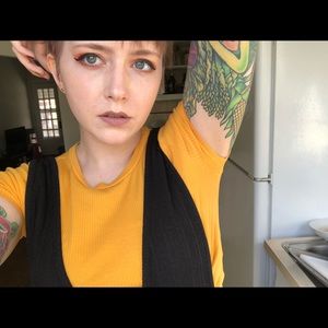 Meet your Posher, Julia